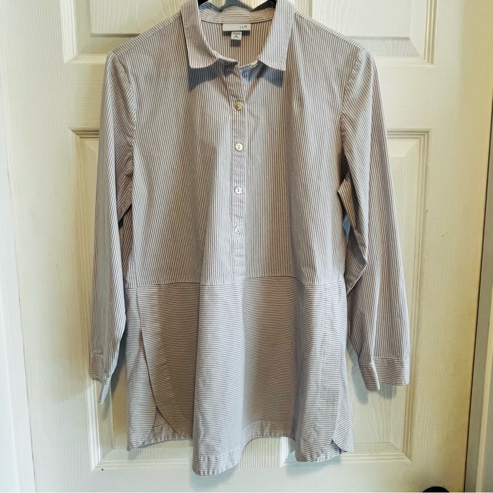J. Jill Stretchy Striped Button Down Shirt - Gray White Preppy Clean Girl